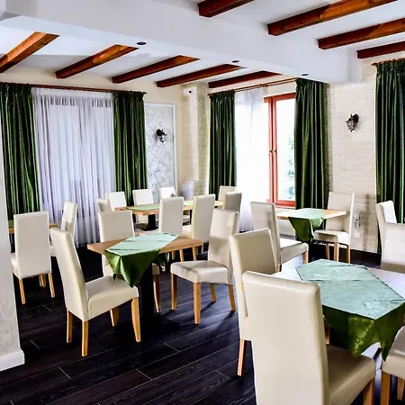 Casa Moteasca 3*