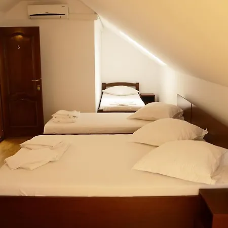 Casa Moteasca 3* Mihai Viteazu (Cluj)